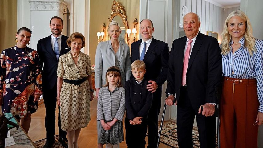 Die norwegischen und die monegassischen Royals im Juni 2022