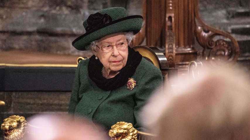 Queen Elisabeth II. bei Prinz Philips Gedenkgottesdienst