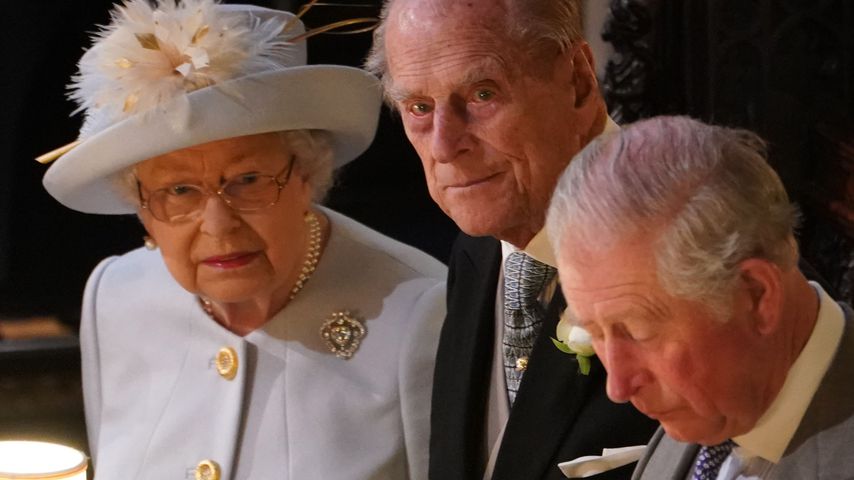 Die Queen, Prinz Philip und Prinz Charles bei Prinzessin Eugenies Hochzeit, 2018