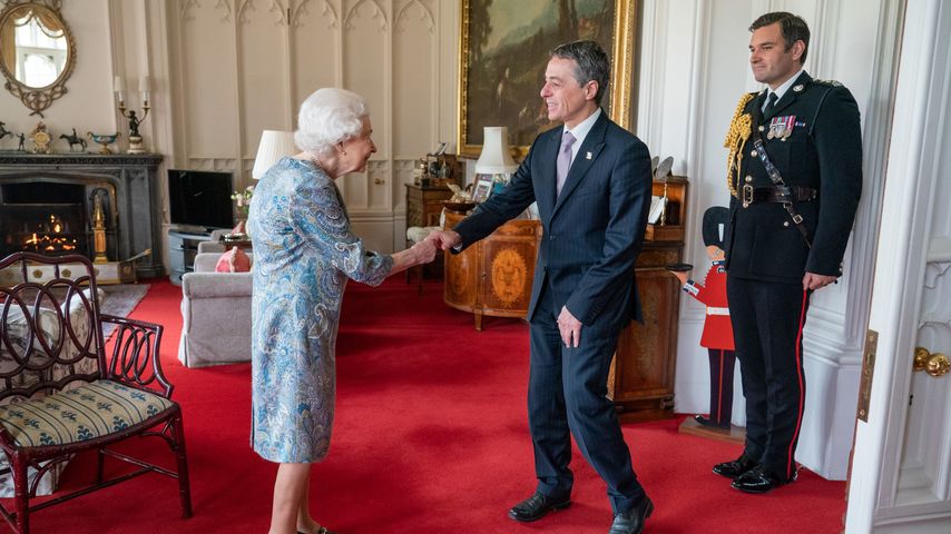 Dioe Queen und Ignazio Cassis im April 2022 auf Schloss Windsor