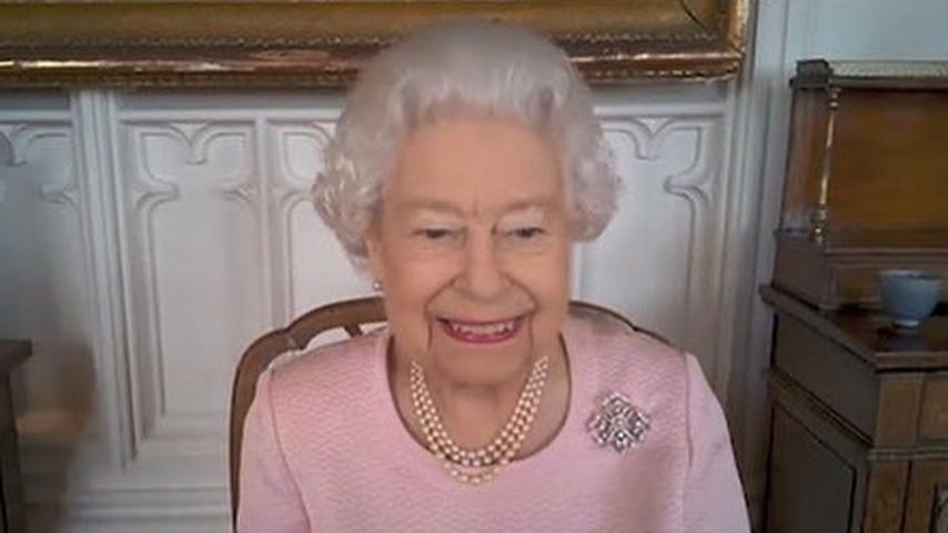 Die Queen bei einem Videocall mit australischen Politikern und einem Bildhauer