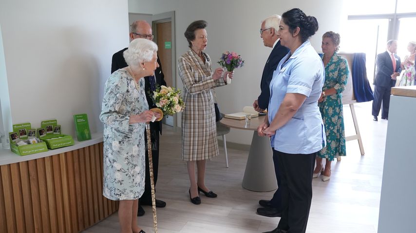 Royales Duo: Die Queen und Anne zusammen bei einem Termin!