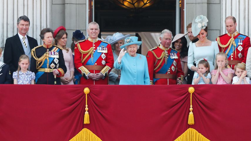 Kate vs. Meghan: Welche Herzogin trug den schöneren Look?