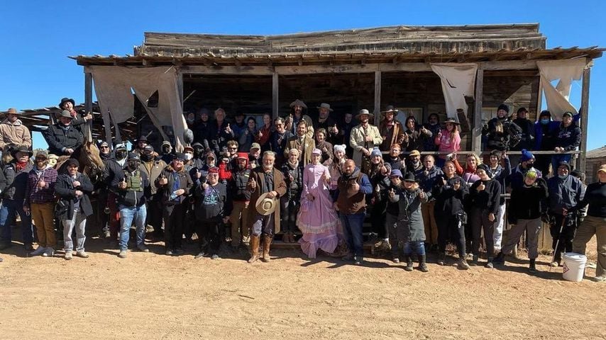 Die "Rust"-Crew am Set