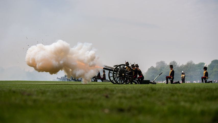 Die Salutschüsse zu Ehren der Queen im Londoner Hyde Park, 2019