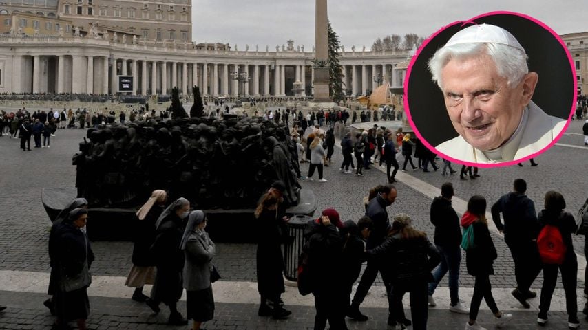 Gläubige warten Stunden für aufgebahrten Papst Benedikt XVI.