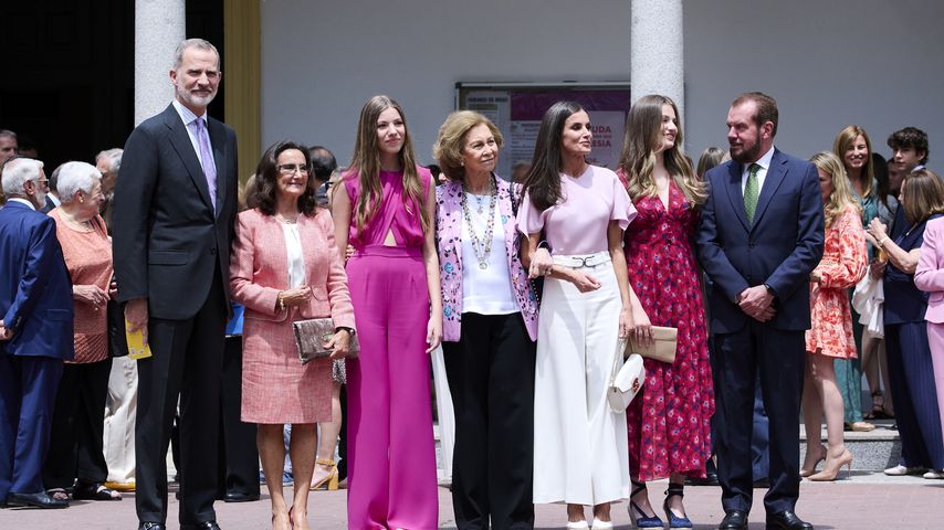 Spanien-Royals zeigen sich stylish bei Sofias Firmung!