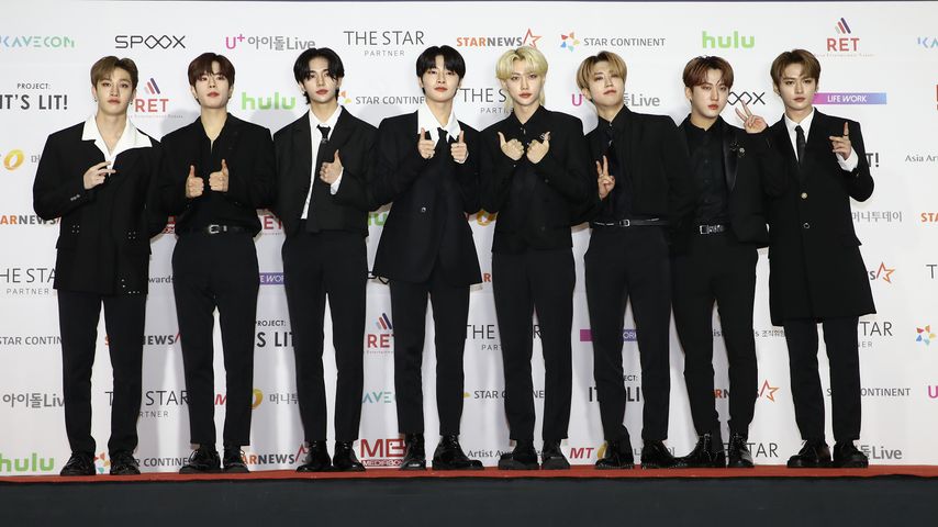 Die Stray-Kids-Mitglieder Bang Chan, Seungmin, Hyunjin, I.N, Felix, Han, Changbin und Lee Know