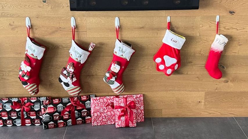 Die Weihnachtssocken von Tom Bradys Kindern