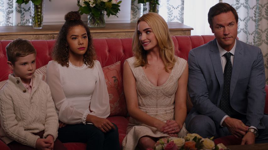 Diesel La Torraca, Antonia Gentry, Brianne Howey und Scott Porter in "Ginny & Georgia"