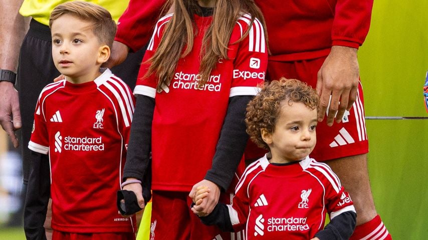 Diogo Jotas (†) Kids laufen bei besonderem Fußballspiel auf