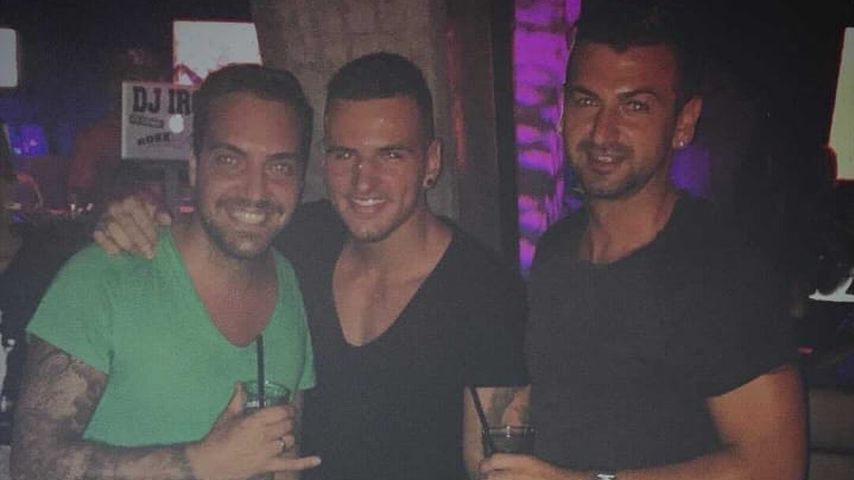 Diogo Sangre (m.) mit zwei Freunden im Jahr 2015