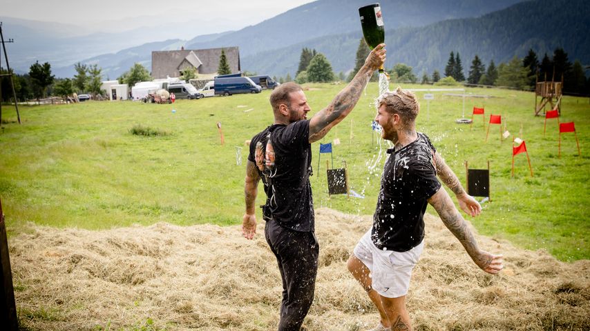 Diogo Sangre und Flocke bei "Forsthaus Rampensau Germany"