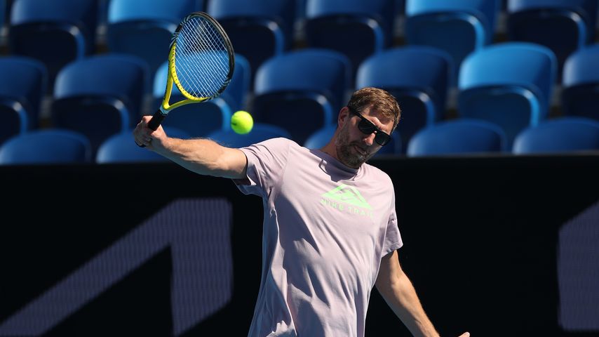 Dirk Nowitzki beim Match gegen Alexander Zverev