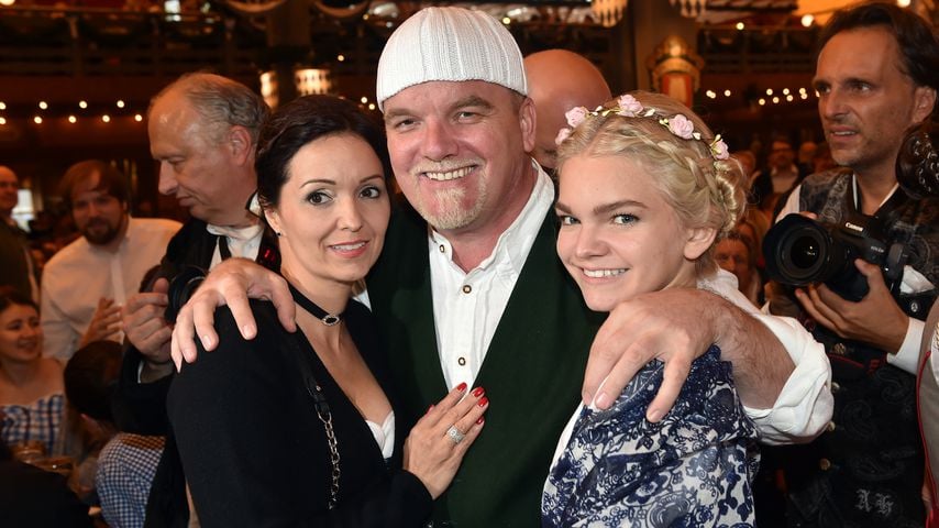 DJ Ötzi mit Frau Sonja und Tochter Lisa-Marie auf dem Oktoberfest 2016