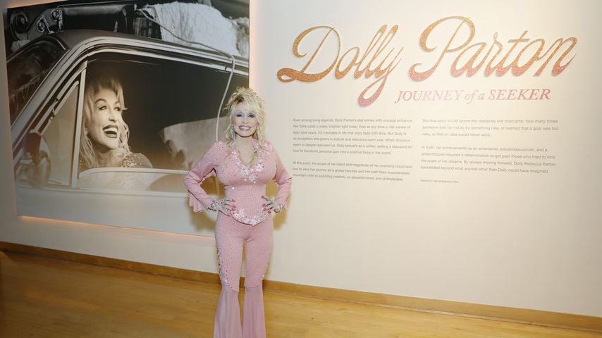 Eröffnung der Ausstellung "Dolly Parton: Journey of a Seeker" im Country Music Hall of Fame and Museum mit Dolly Parton, 2025
