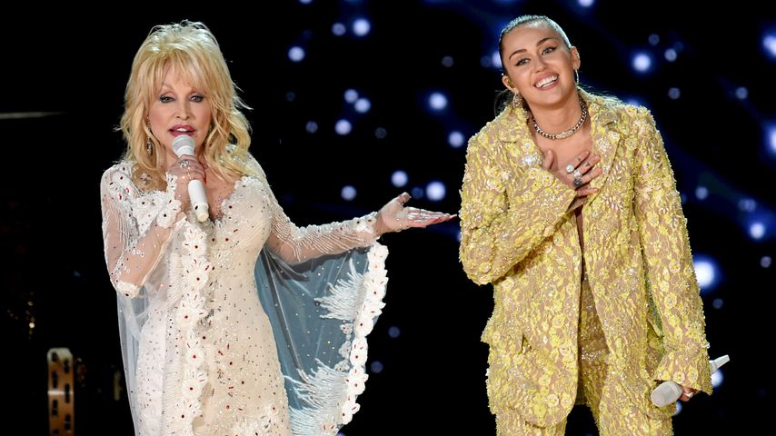 Dolly Parton und Miley Cyrus bei den Grammys in L.A. im Februar 2019