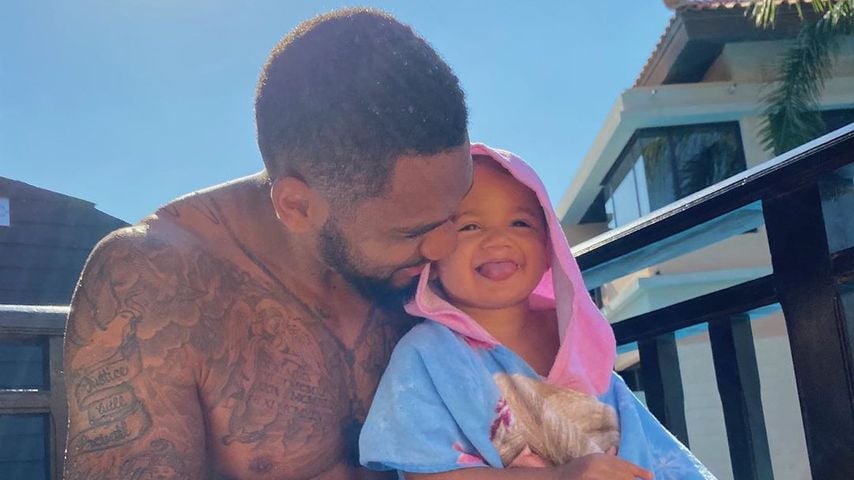 Dominic Harrison mit Tochter Mia Rose im November 2019