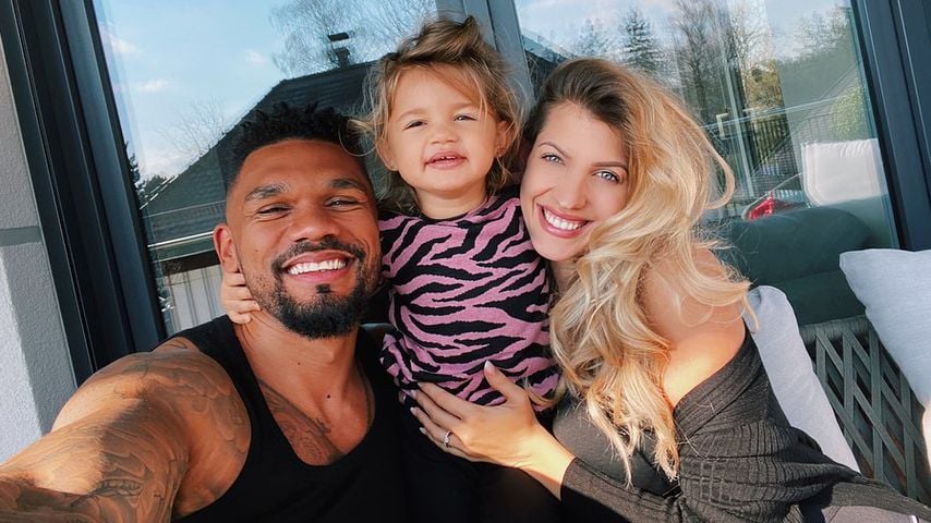 Dominic, Mia Rose und Sarah Harrison