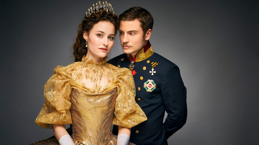 Dominique Devenport und Jannik Schümann in "Sisi"