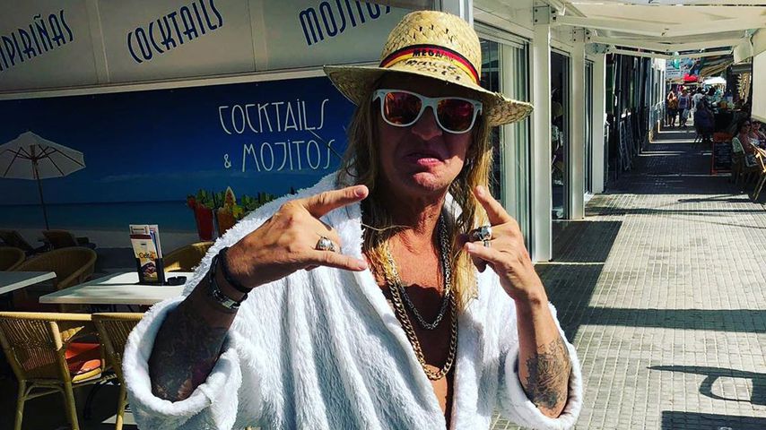 Don Francis, Entertainer