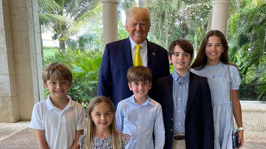 Seltenes Pic: Hier posiert Donald Trump mit seinen Enkelkids