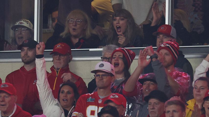 Donna Kelce und Taylor Swift bei einem Spiel der Kansas City Chiefs im November 2024