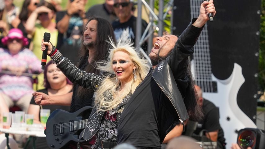 Doro Pesch und Bülent Ceylan beim ZDF-Fernsehgarten: "Rock im Garten" in Mainz, 02.08.2026