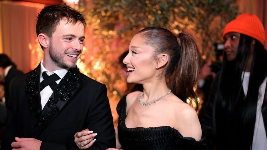 Doug Middlebrook und Ariana Grande bei den Golden Globe Awards 2026 im Beverly Hilton in Beverly Hills