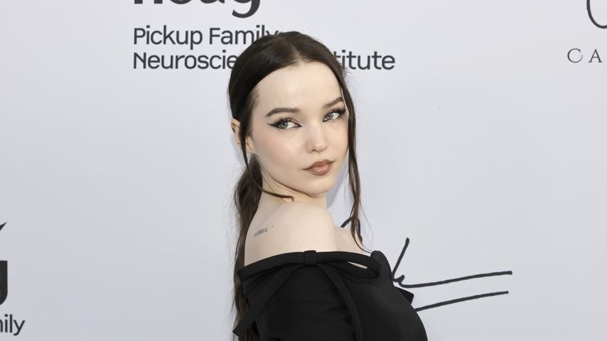 Dove Cameron, Sängerin