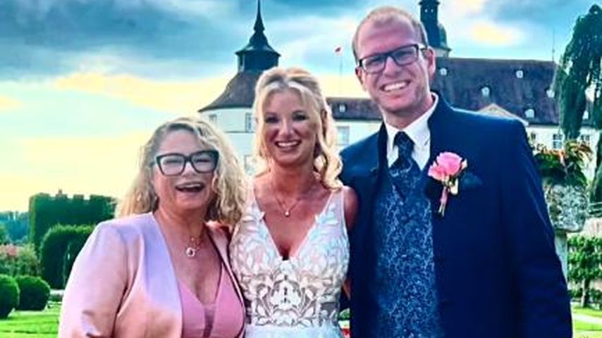 Dr. Sandra Köhldorfer mit Marina und Robert bei "Hochzeit auf den ersten Blick"