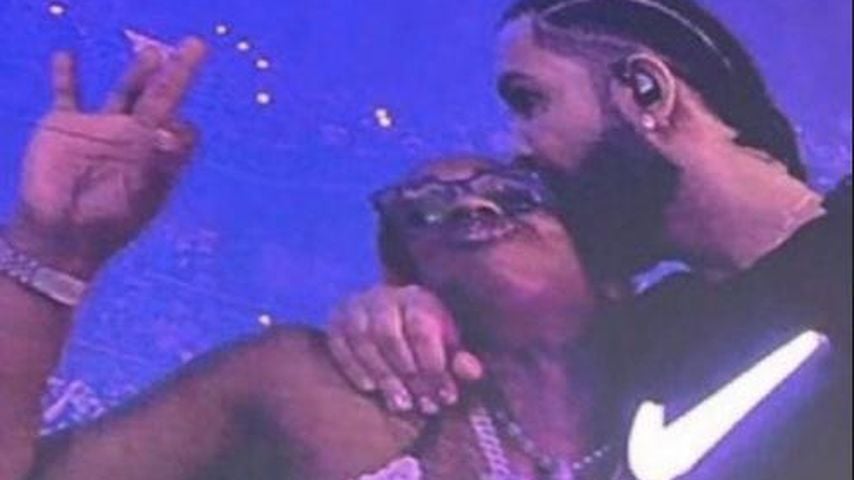 Drake küsst die Rapperin Sexyy Red