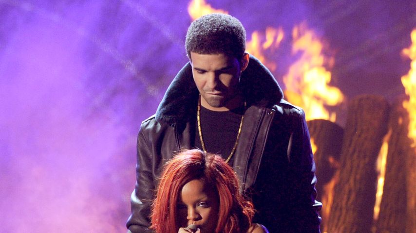 Echt skurril! Rihanna mega happy, während Ex Drake leidet
