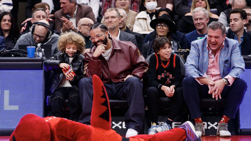 Drake und sein Sohn Adonis im Dezember 2022