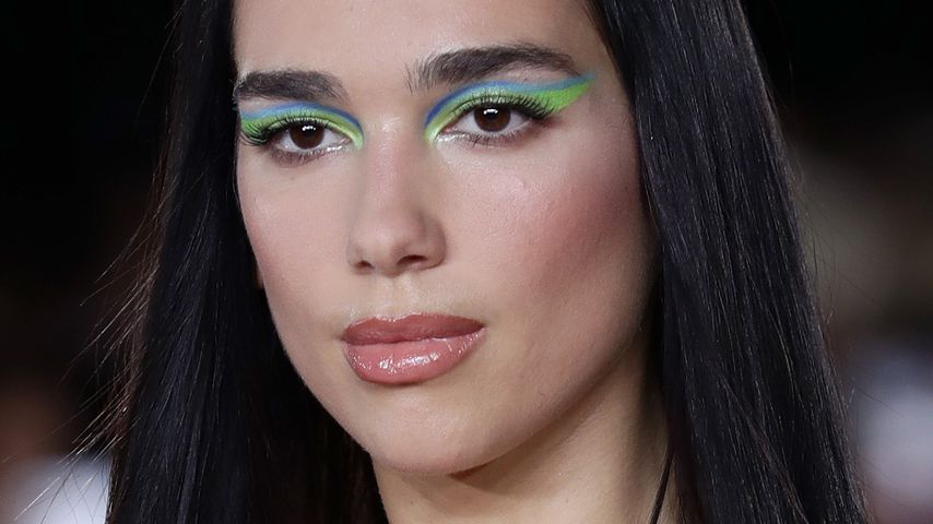 Dua Lipa bei der Fashion Show von Versace in Mailand, September 2021