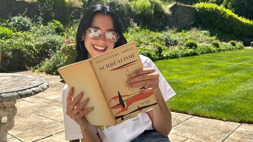 Dua Lipa, Sängerin