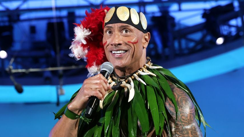 Dwayne Johnson überrascht bei "Moana"-Premiere mit Tanz