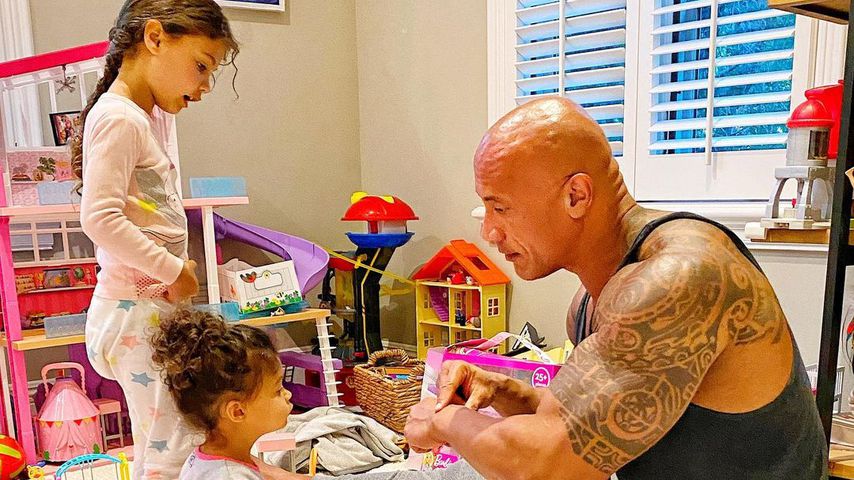 Dwayne Johnson mit seinen Töchtern