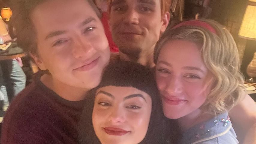 Cole Sprouse, KJ Apa, Camila Mendes und Lili Reinhart im Juni 2023