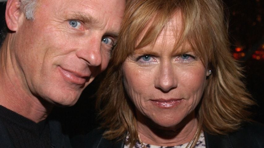 Ed Harris und Amy Madigan bei der Party zur zweiten Staffel von "Carnivale" im Paramount Theater, 6. Januar 2005, Hollywood