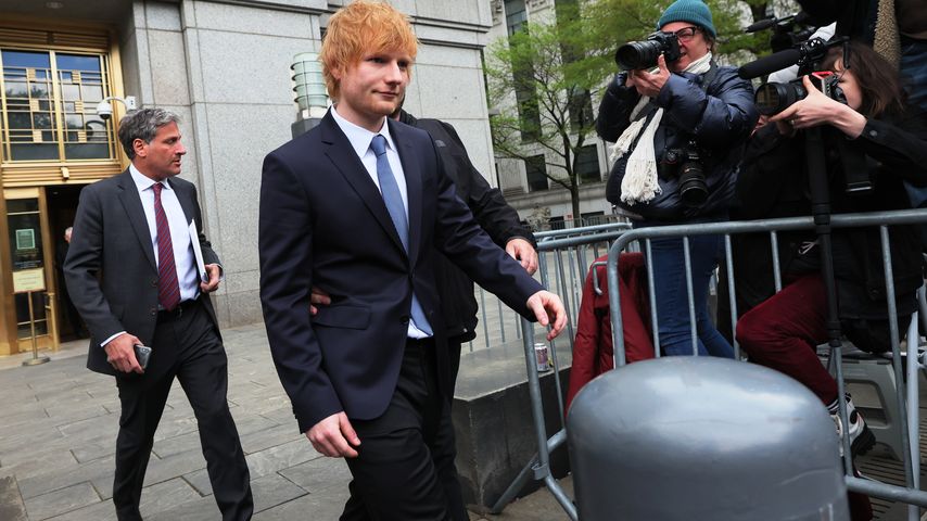 Ed Sheeran beim Verlassen des Gerichts in Manhattan