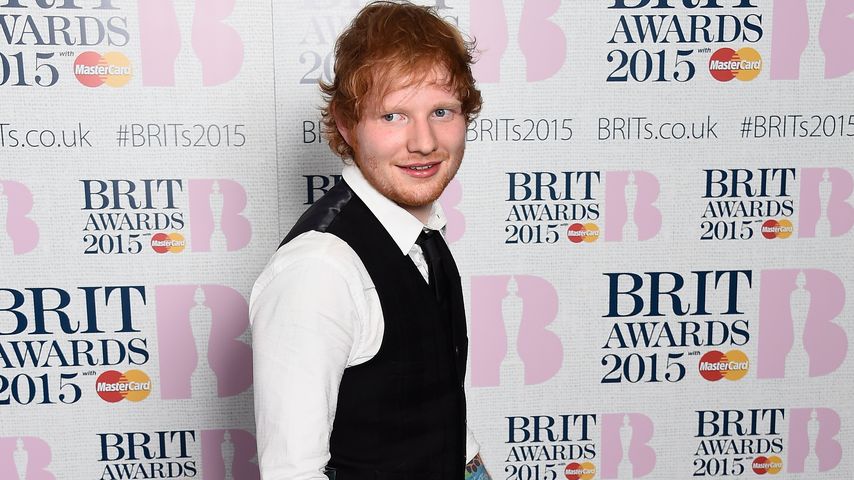 Zu dick? Ed Sheeran presste sich in ein Korsett