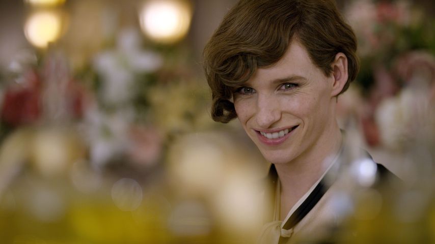 Eddie Redmayne in "The Danish Girl"