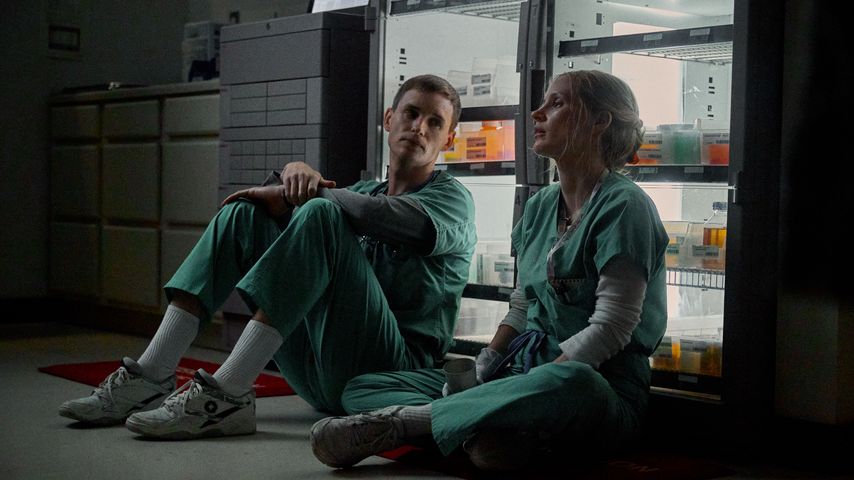 Eddie Redmayne und Jessica Chastain in "The Good Nurse"