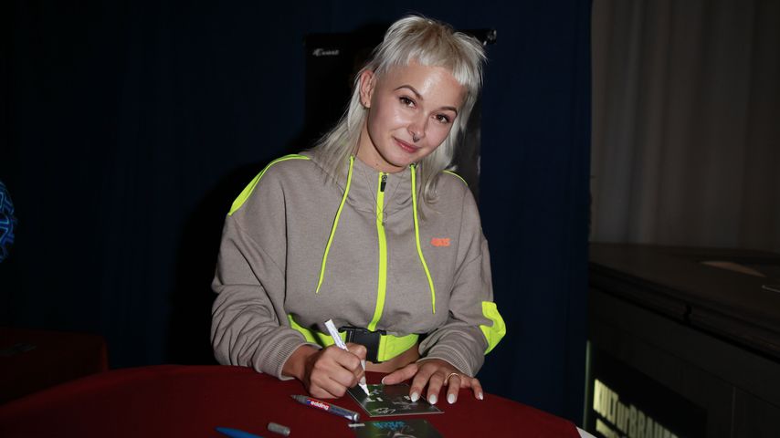 Edith Stehfest bei einer Lesung von "9 Tage wach"