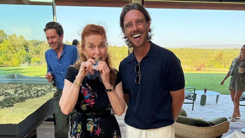 Wer hat sich denn da auf Sarah Fergusons Foto geschlichen?