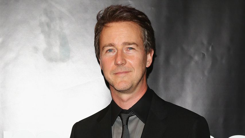 Nach Tod von Feuerwehrmann am Set: Nun spricht Edward Norton