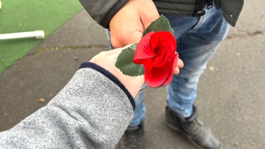 Ehemalige "Hochzeit auf den ersten Blick"-Kandidaten Nicole mit ihrem neuen Partner, April 2026