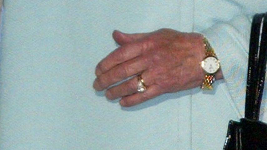 Ehering und Verlobungsring von Queen Elizabeth II.