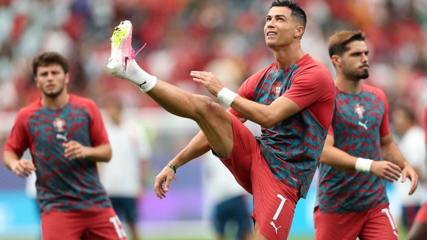 Süßes Detail auf Cristiano Ronaldos Schuhen rührt seine Fans
